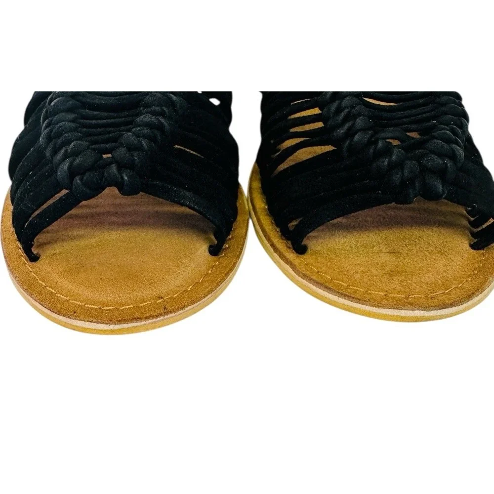 Seychelles women black